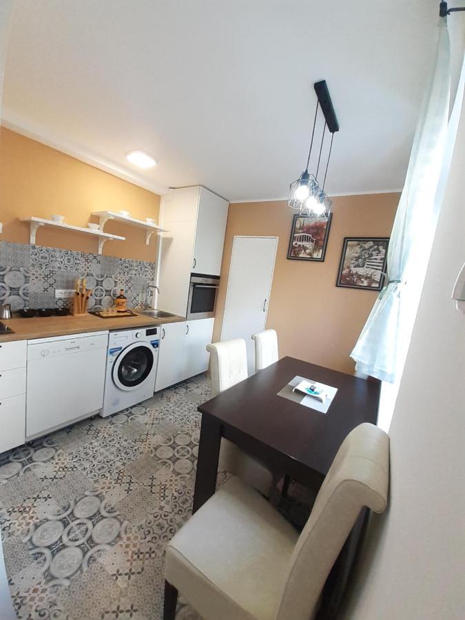 Apartman Jovana Sremska Mitrovica Exteriör bild